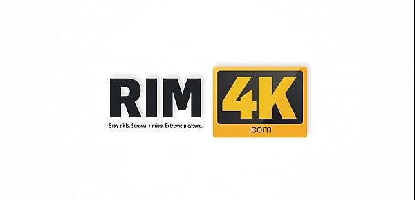  RIM4K. Russian couple tries a role-playing game to spice up sexual life